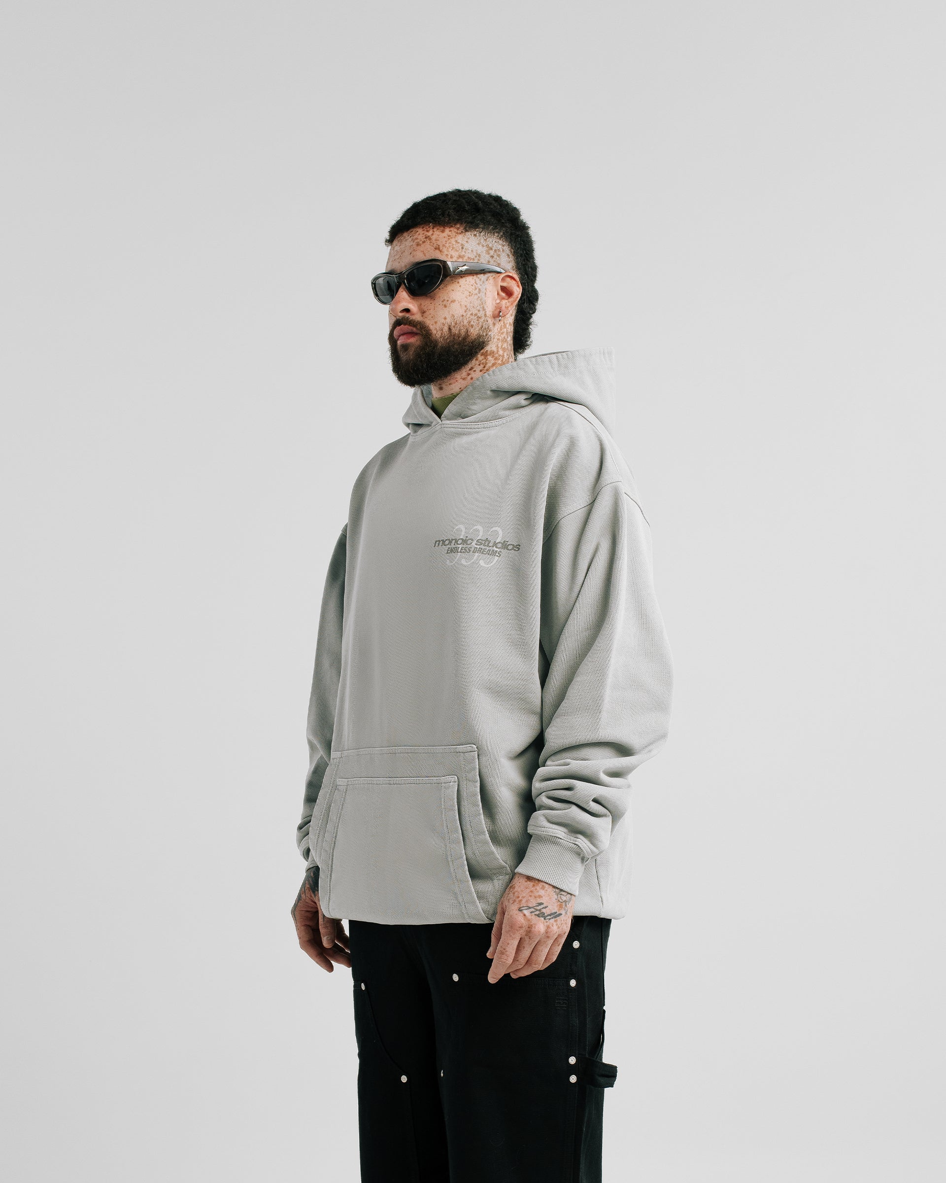 Hoodie Fearless Souls Gris Claro| Hoodies Endless Dreams | Monoic Studios