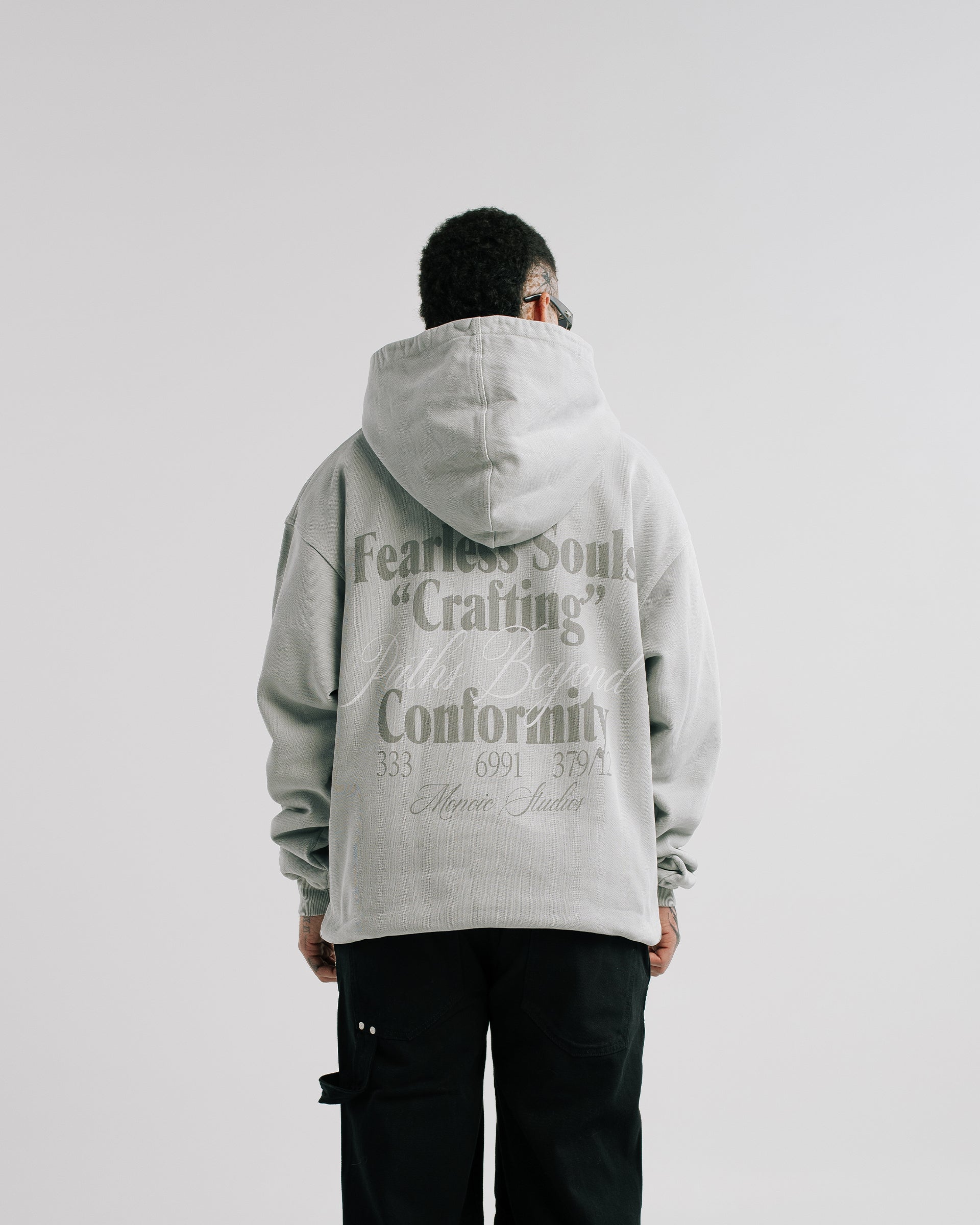 Hoodie Fearless Souls Gris Claro| Hoodies Endless Dreams | Monoic Studios