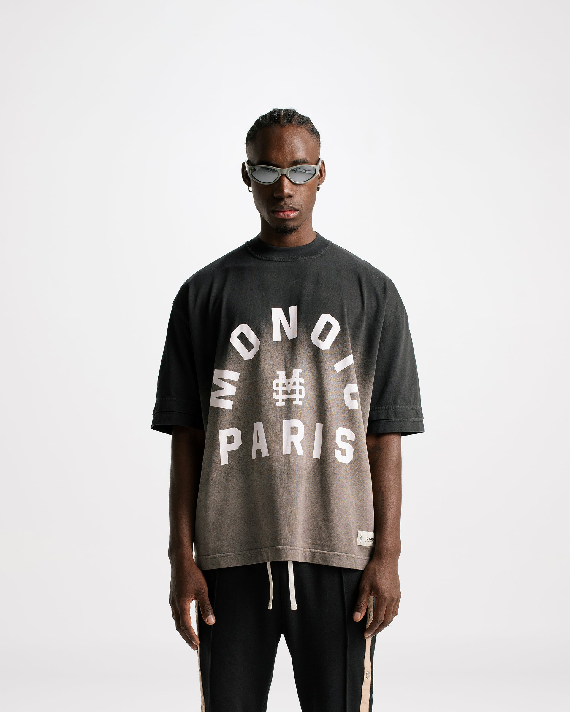 Monoic Paris Boxy Fit T-shirt Gradient 
Jet Black| Parisian Dreams T-shirts | Monoic Studios