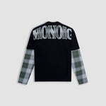 Camiseta negra oversized con doble manga en cuadros verdes y blancos con un bordado trasero en la parte superior | Camisetas MONOIC 