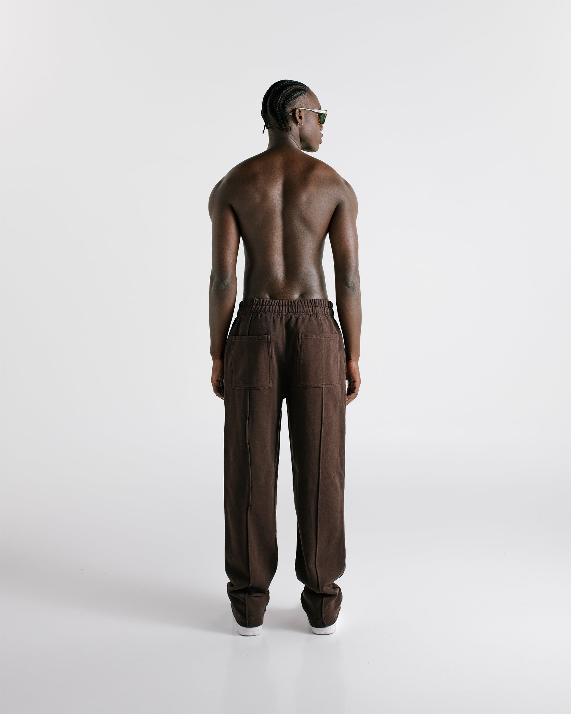 Jogger Básico Café Chocolate Oscuro| Joggers |Timeless| Monoic Studios