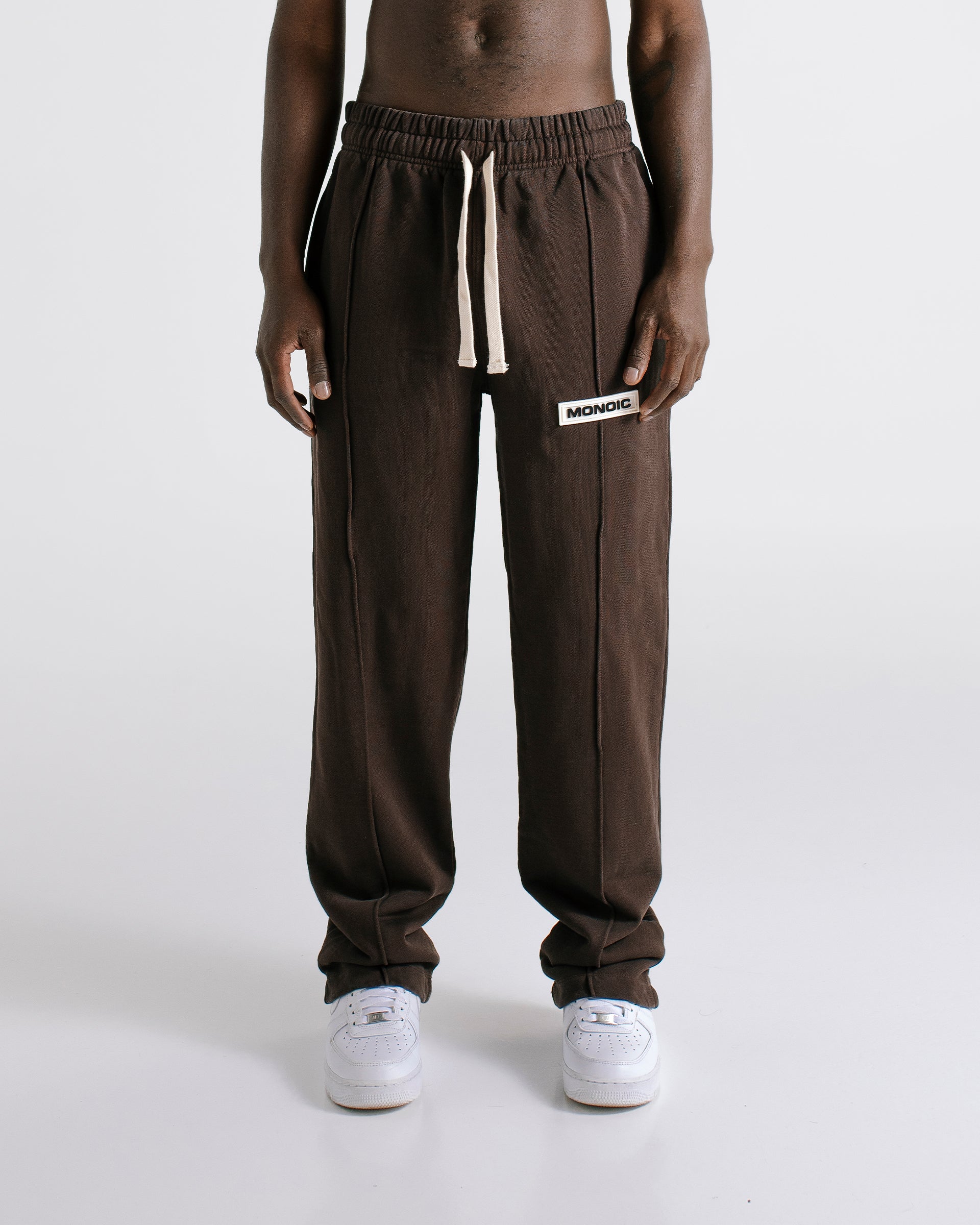 Jogger Básico Café Chocolate Oscuro| Joggers |Timeless| Monoic Studios
