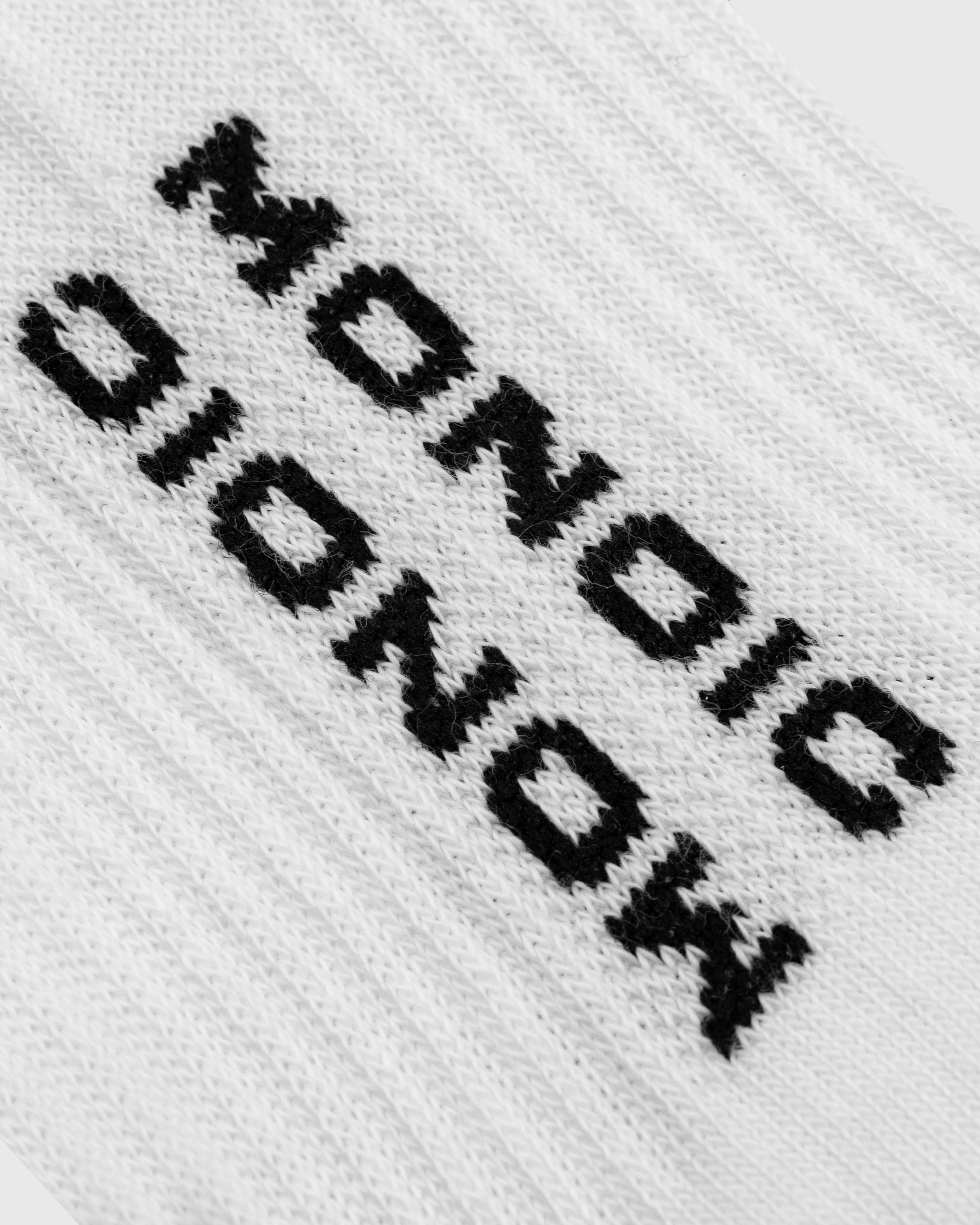 Medias Blancas | Medias Basicas | Monoic Studios